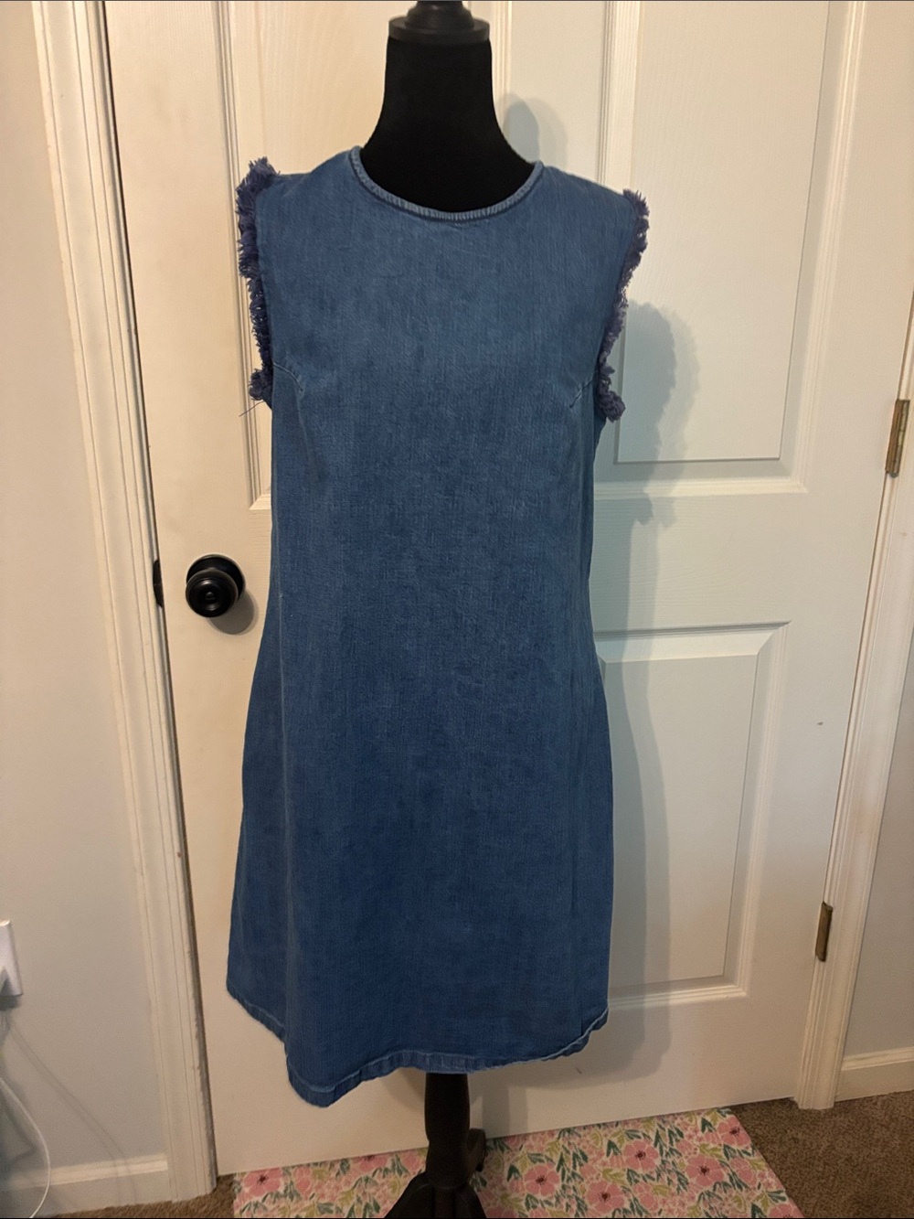 Casual Blue Sleeveless Denim Shift Dress